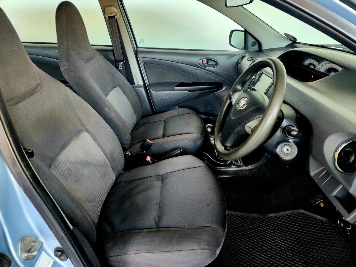 2013 Toyota Etios 1.5 XS 5-dr