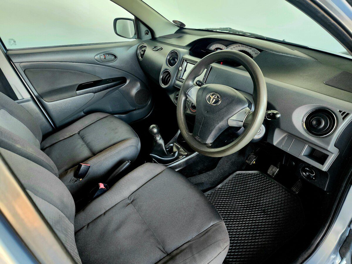 2013 Toyota Etios 1.5 XS 5-dr