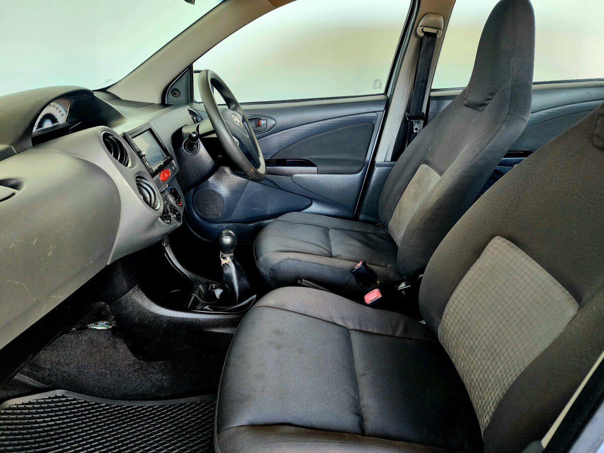 2013 Toyota Etios 1.5 XS 5-dr