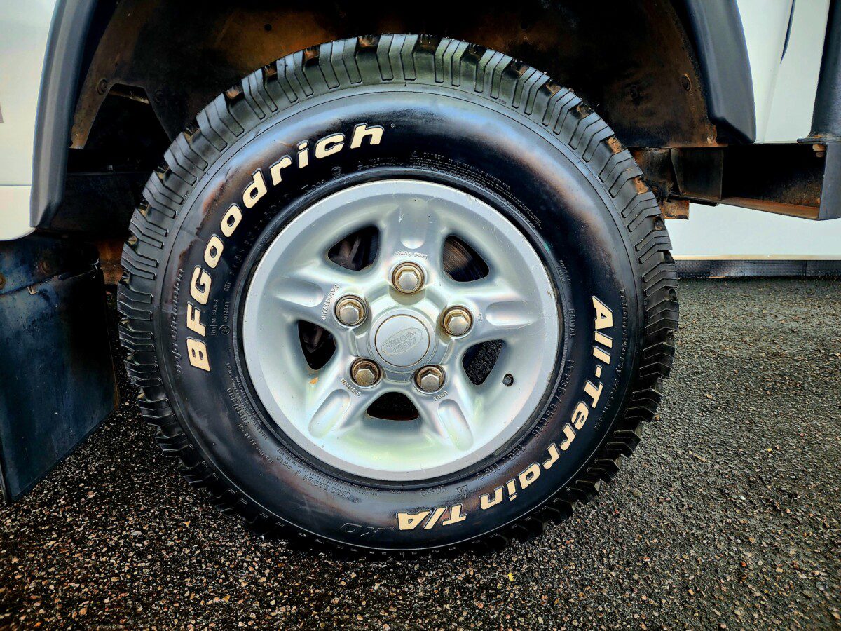 1999 Land Rover Defender 90 2.8i CSW
