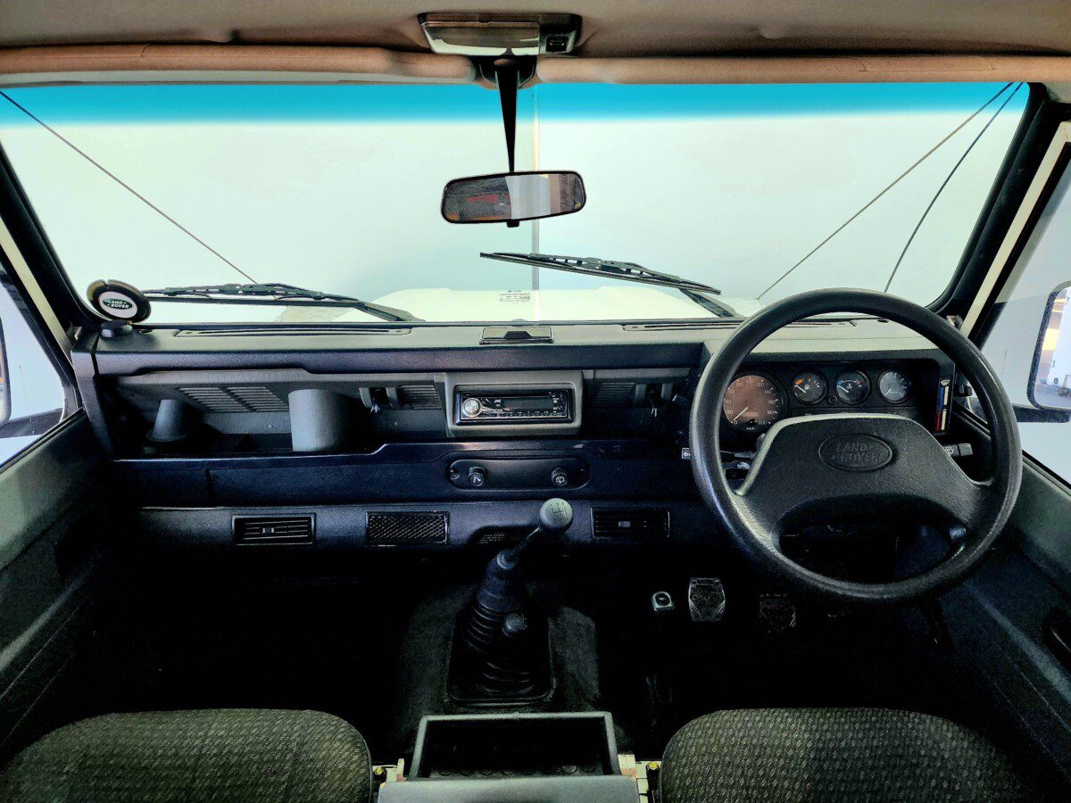 1999 Land Rover Defender 90 2.8i CSW