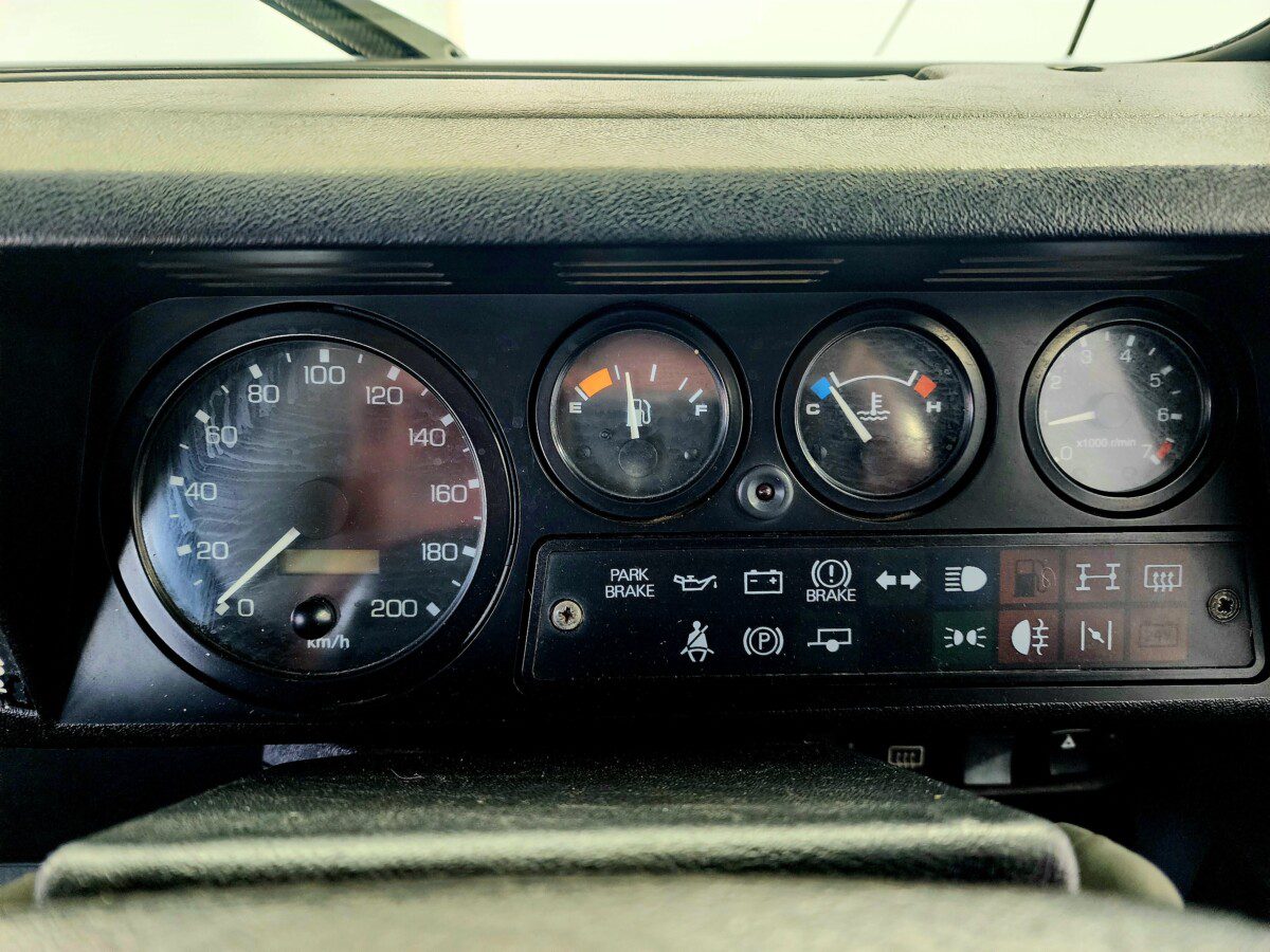 1999 Land Rover Defender 90 2.8i CSW