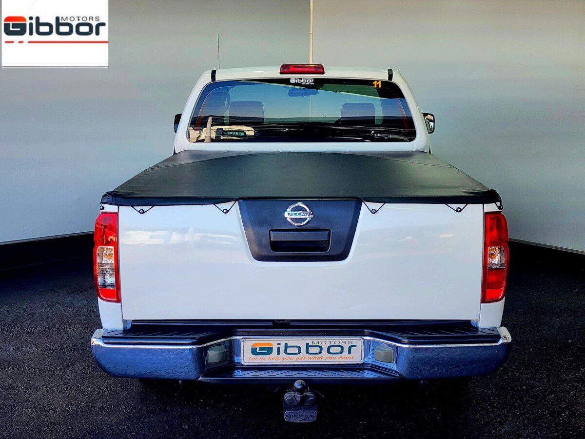 2013 Nissan Navara 2.5 dCi XE KingCab Single-Cab