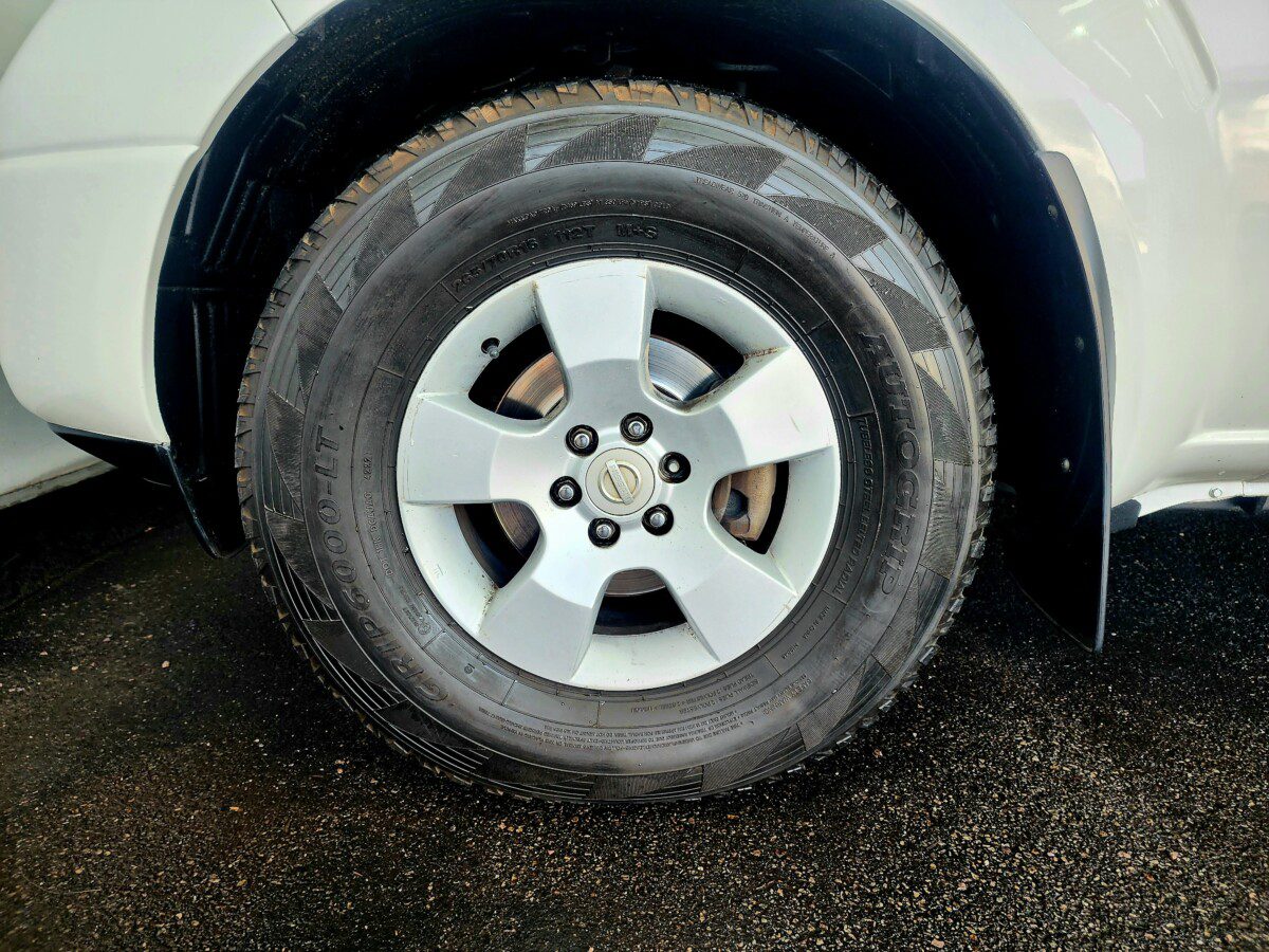 2013 Nissan Navara 2.5 dCi XE KingCab Single-Cab