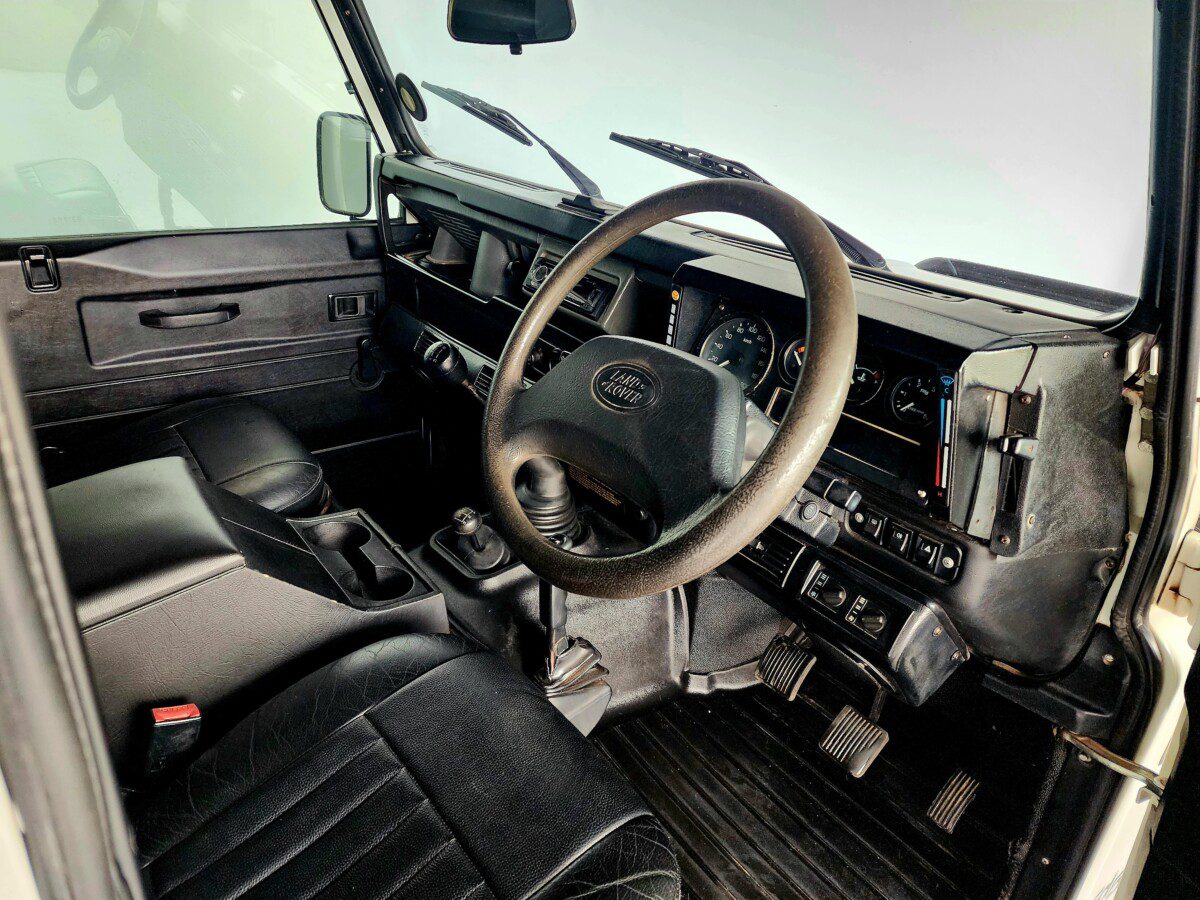 2000 Land Rover Defender 90 2.5 TD5 CSW