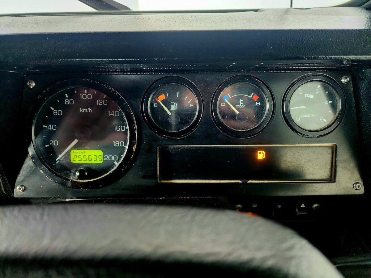 2000 Land Rover Defender 90 2.5 TD5 CSW