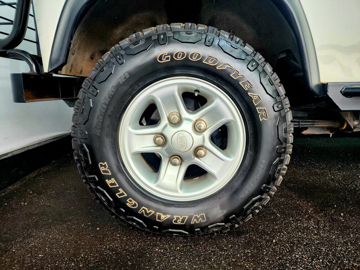 2000 Land Rover Defender 90 2.5 TD5 CSW