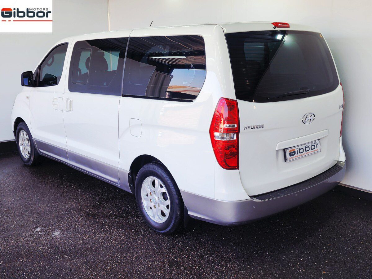 2015 Hyundai H-1 2.5 CRDi VGT Wagon Auto